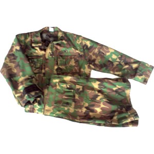Costum de tercot, culoare camuflaj